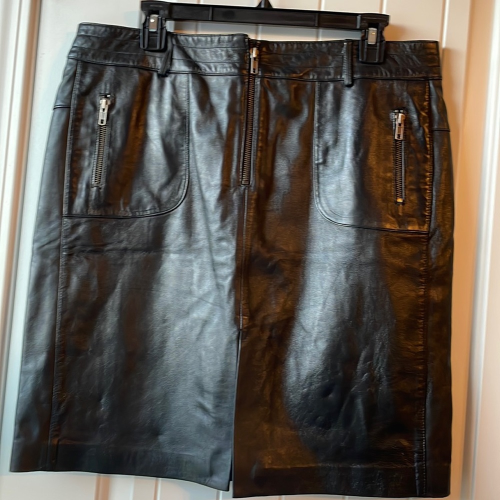 VS2 by VAKKO Leather Skirt